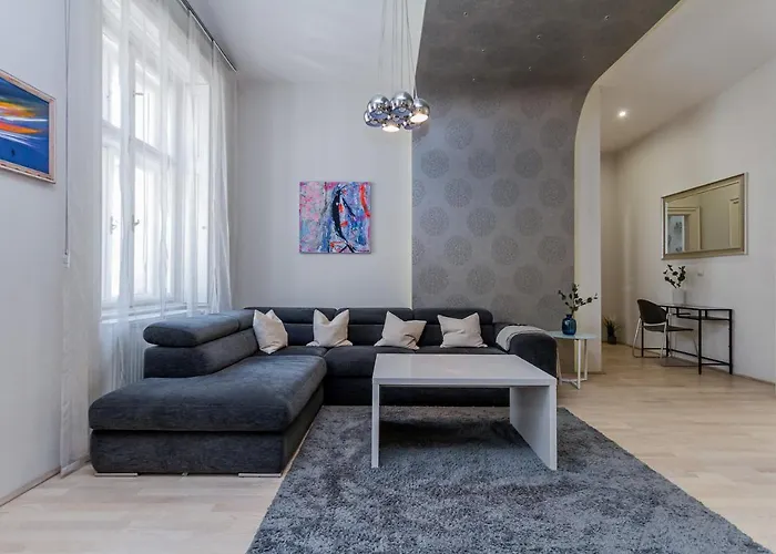 Andrassy Str. Luxury Apartment