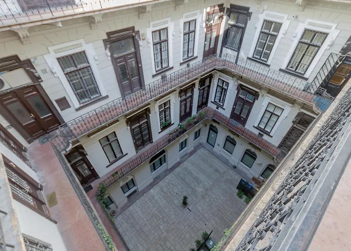 Apartment Andrassy Str. Luxury Budapest