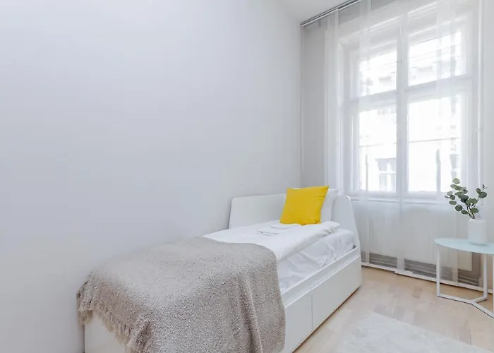 Apartment Andrassy Str. Luxury