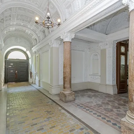Andrassy Str. Luxury Lejlighed