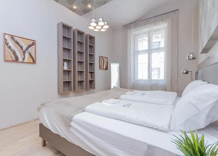 Andrassy Str. Luxury