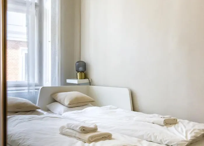 Andrassy Str. Luxury شقة *